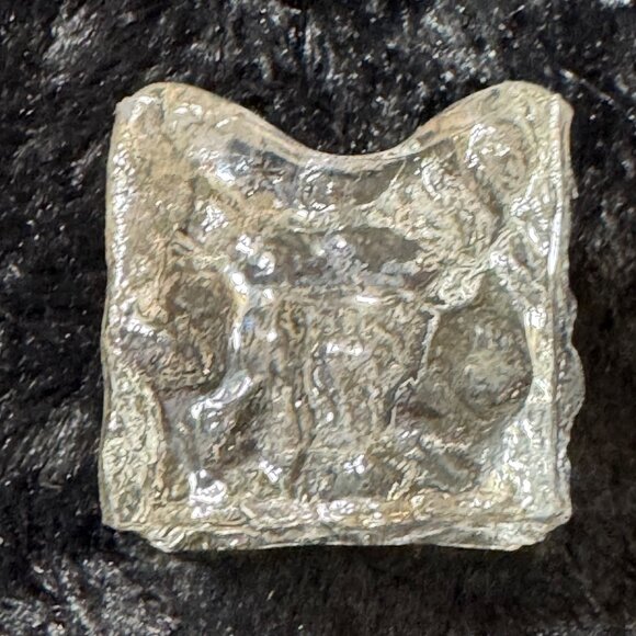 Vintage Ice Glass Votive Candle Holder With Textured Ice Cube Design For Home - Picture 3 of 5